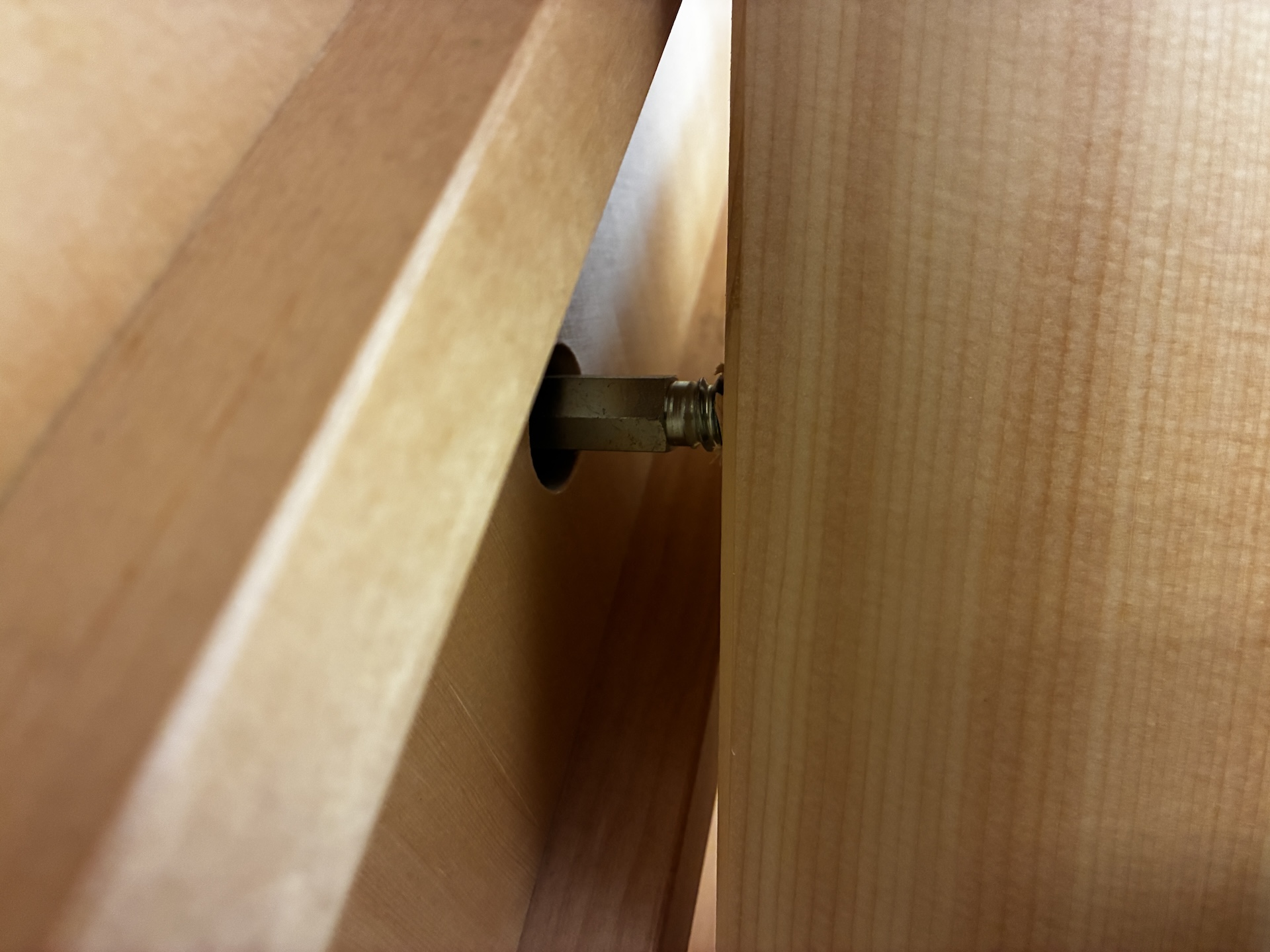 Features – Nosebolts