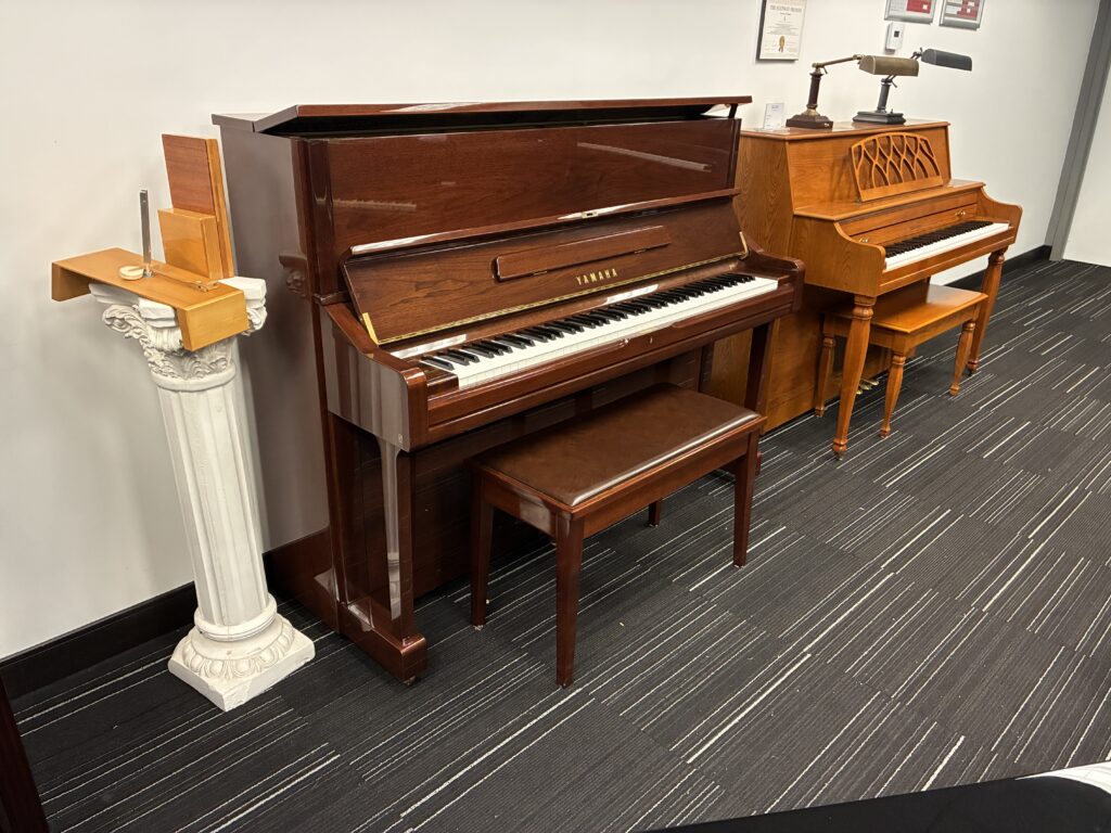1999 Yamaha U1 Mahogany polish that was reconditioned by Upstate Pianos in Latham, NY.